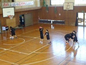 女子バスケットボール部の練習