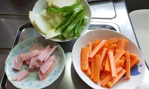 家庭科調理野菜（2）