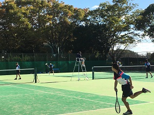 女子テニス部 (3)