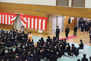 入場(4) 入場(4)