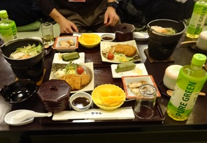 夕食 夕食