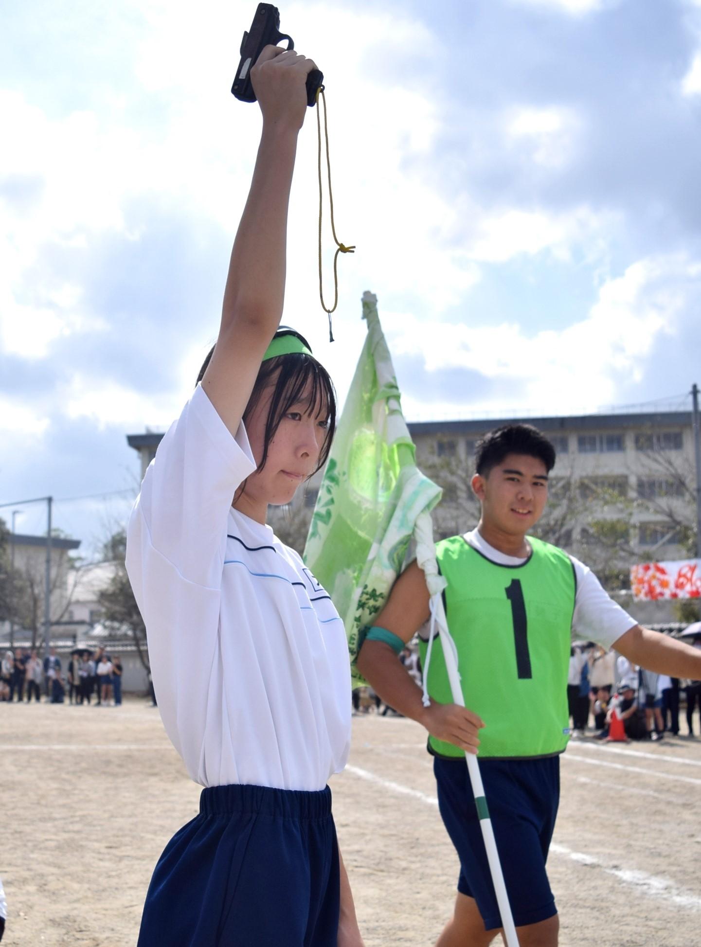 LINE_ALBUM_1学年競技（ぐるぐるタイフーン、1年対抗リレー）_241020_18