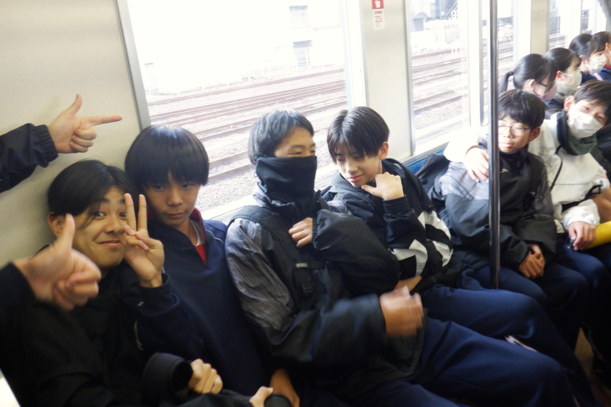 4電車1 4電車1