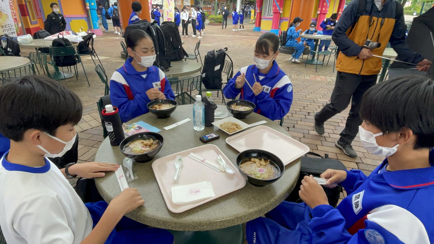 image3