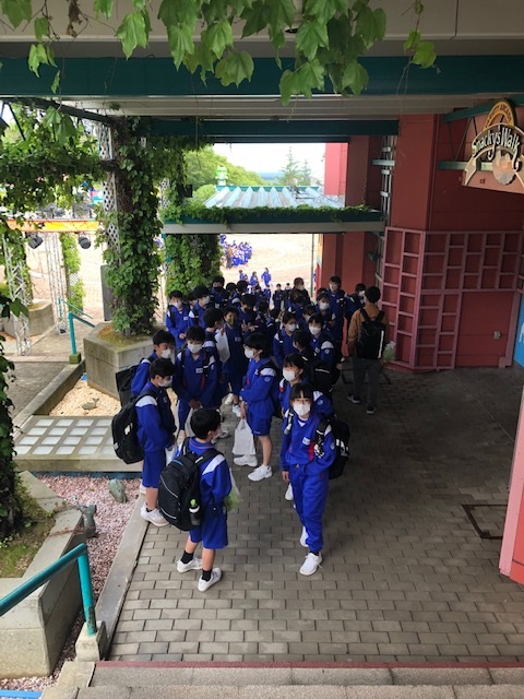 帰校 (4)