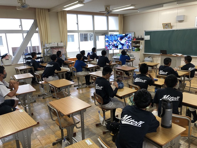 野球部甲子園を観戦