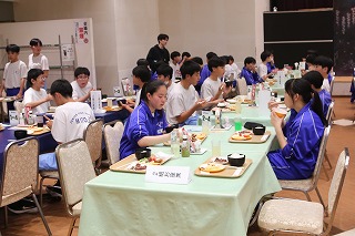 0527夕食バイキングの様子 (26) 0527夕食バイキングの様子 (26)