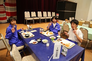0527夕食バイキングの様子 (32) 0527夕食バイキングの様子 (32)