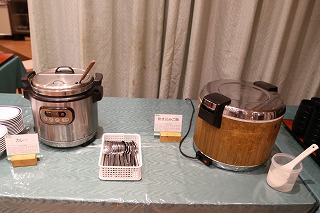 0527夕食バイキングの様子 (3) 0527夕食バイキングの様子 (3)