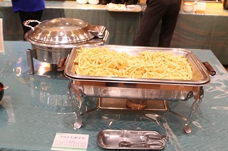 0527夕食バイキングの様子 (4) 0527夕食バイキングの様子 (4)