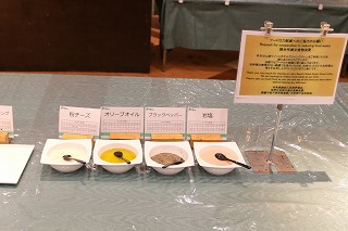0527夕食バイキングの様子 (8) 0527夕食バイキングの様子 (8)