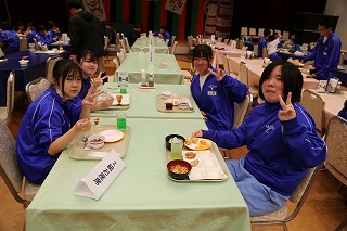 20260528朝食の様子 (1) 20260528朝食の様子 (1)