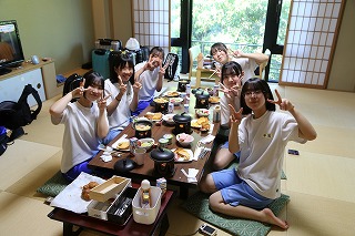 0530朝食の様子 (5) 0530朝食の様子 (5)