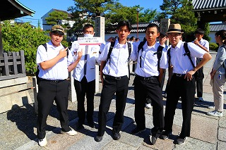 530京都市内班別活動出発 (17)
