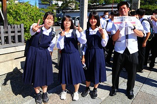 530京都市内班別活動出発 (19)