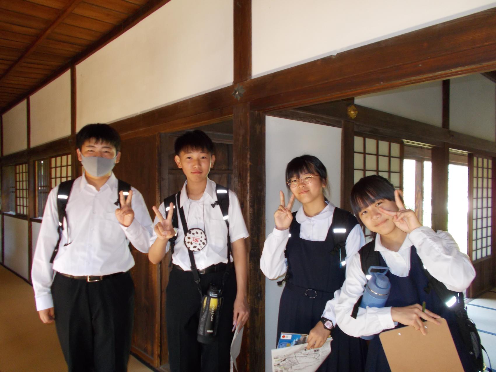 DSCN0004 DSCN0004