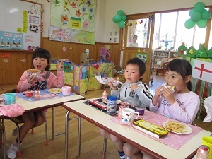 12月誕生会 (4) 12月誕生会 (4)