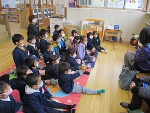 読み聞かせ (3) 読み聞かせ (3)