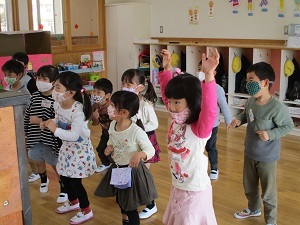 年少 (3) 年少 (3)