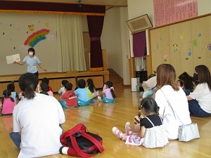 読み聞かせ