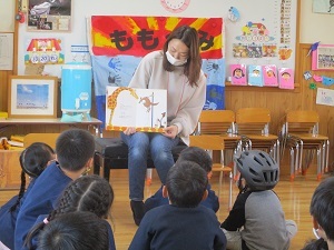 もも組読み聞かせ もも組読み聞かせ