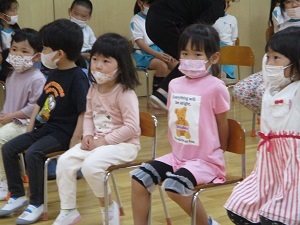 誕生会の様子 誕生会の様子