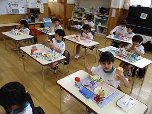 ももいただきます ももいただきます