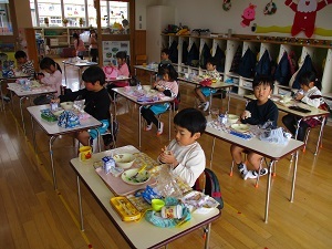 うめ組給食 うめ組給食