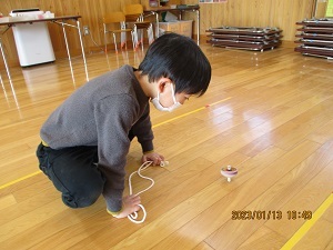 コマ回し