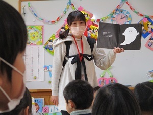 読み聞かせ(さくらんぼ組 (4) 読み聞かせ(さくらんぼ組 (4)
