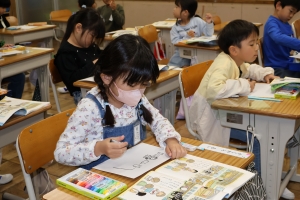 絵をかきながら伝えます 絵をかきながら伝えます