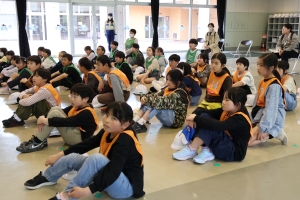 4年生は交通安全教室_05