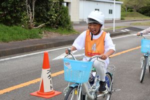 4年生は交通安全教室_10