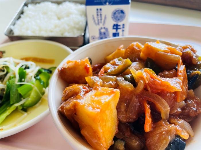 給食 給食
