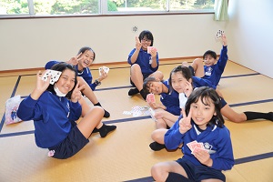 部屋の中で2 部屋の中で2