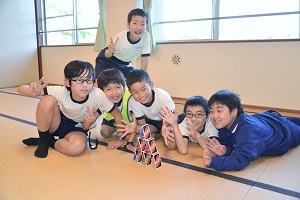 部屋の中で4 部屋の中で4