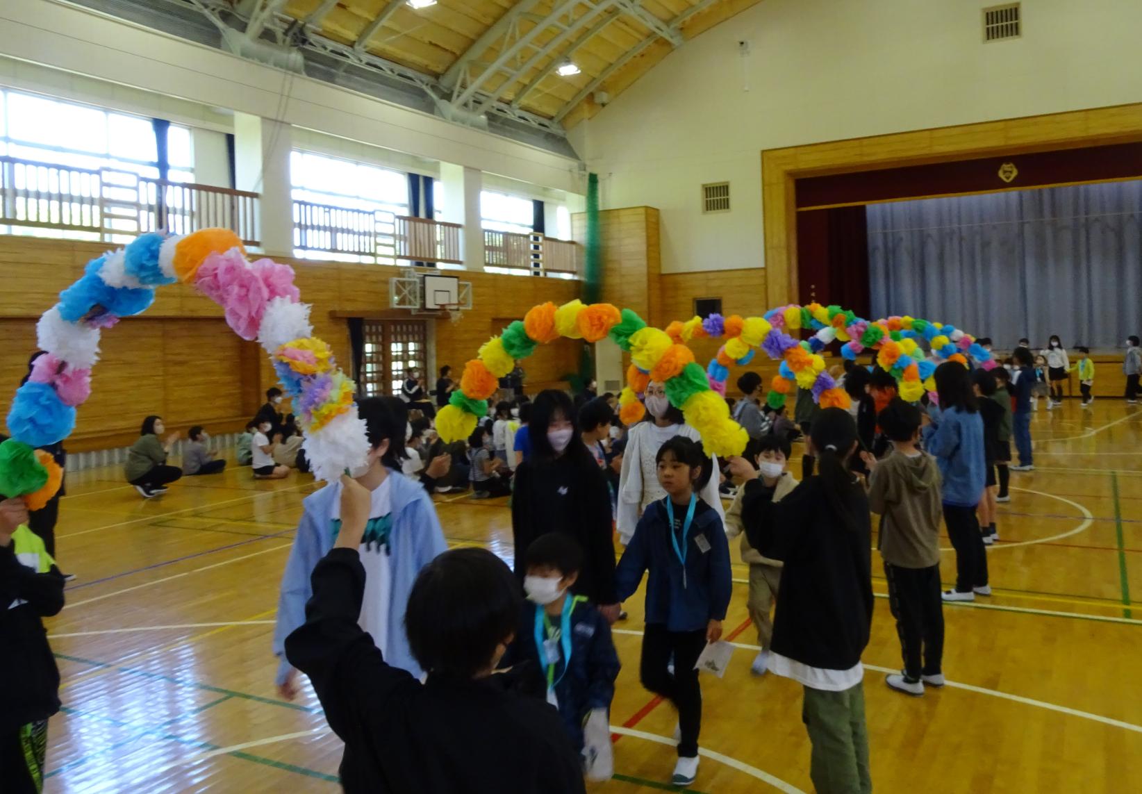 退場 退場