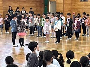 う う
