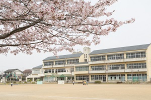 稲荷第二小学校 稲荷第二小学校