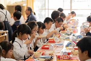 いなり班給食 いなり班給食