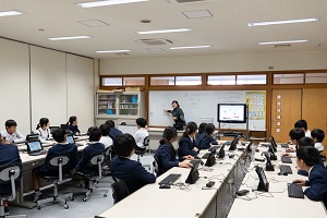 タブレットでの授業 タブレットでの授業