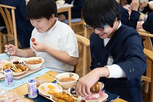 バイキング給食