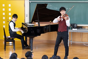 エバリーさんのミニコンサート