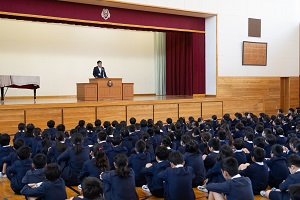 全校朝会