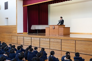 全校朝会 全校朝会