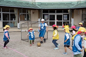 幼稚園との交流 幼稚園との交流