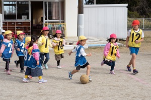 幼稚園との交流 幼稚園との交流