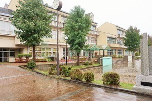 1009(10)