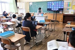 0204(10) 0204(10)