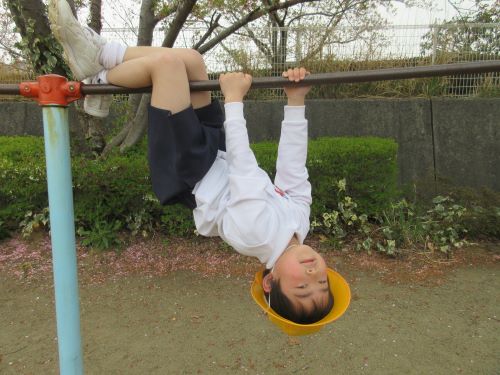 鉄棒も出来るよ